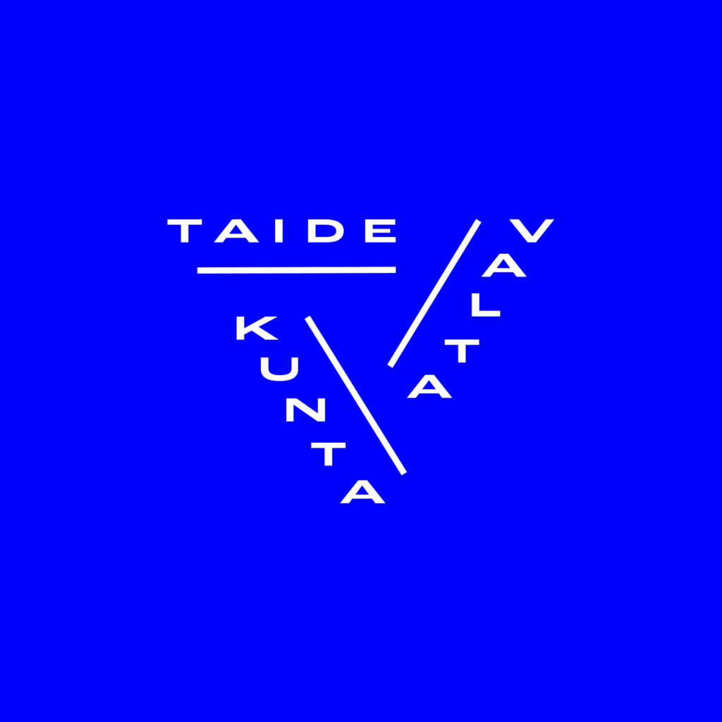 Sinisellä pohjalla Taidevaltakunnan valkoinen logo.